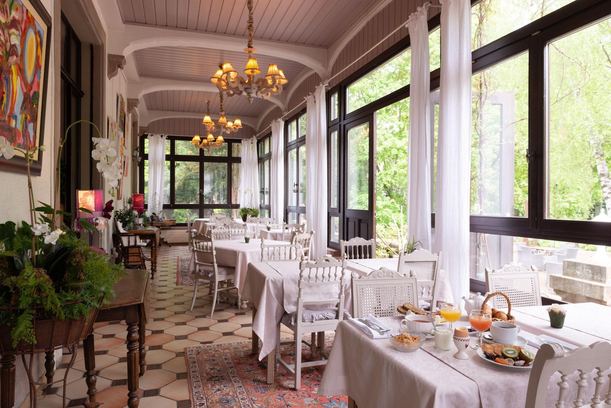Domaine De Beaupre - Hotel The Originals Relais Guebwiller Exteriér fotografie